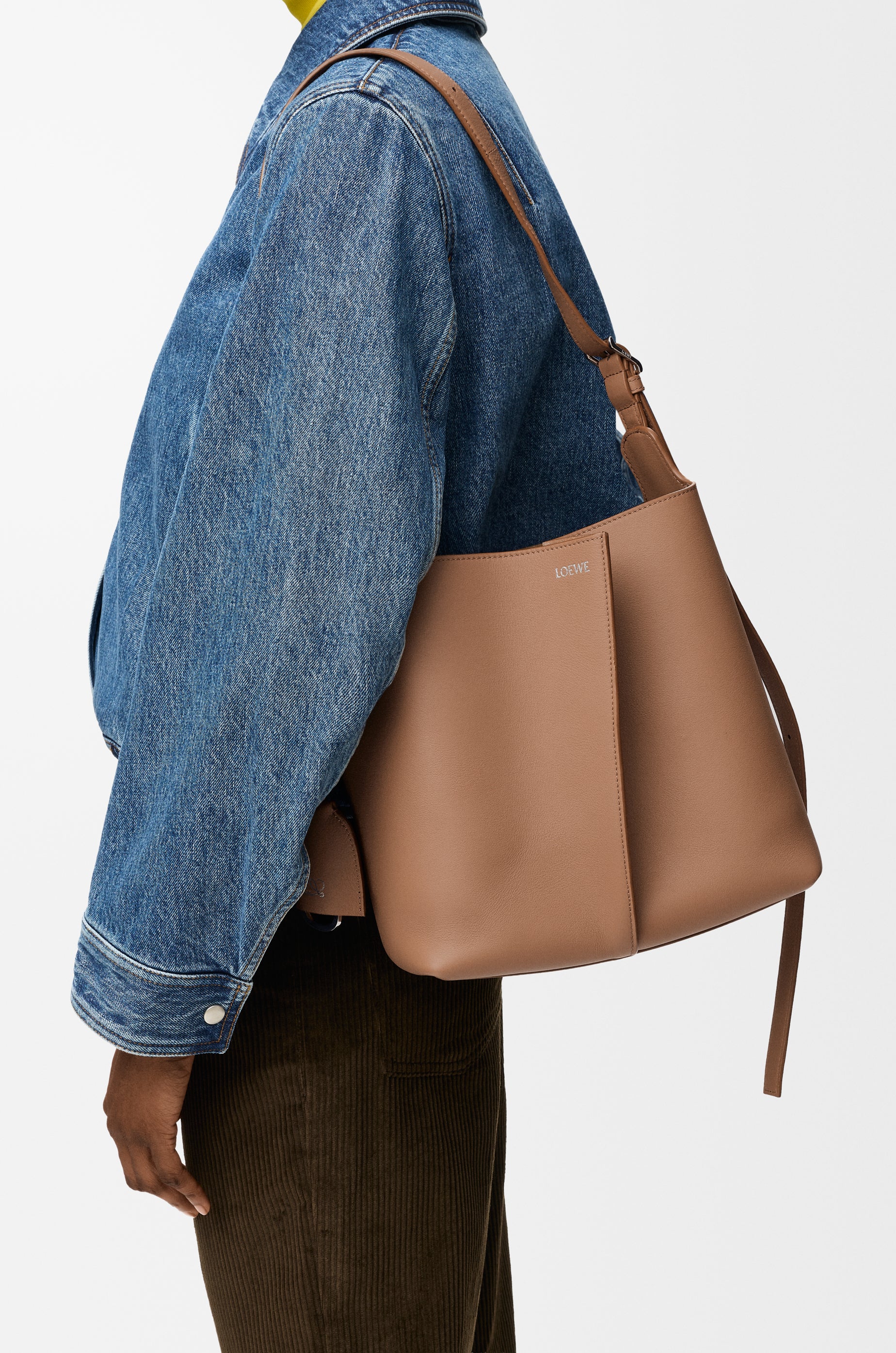 Loewe Medium Bilbao bucket in smooth calfskin