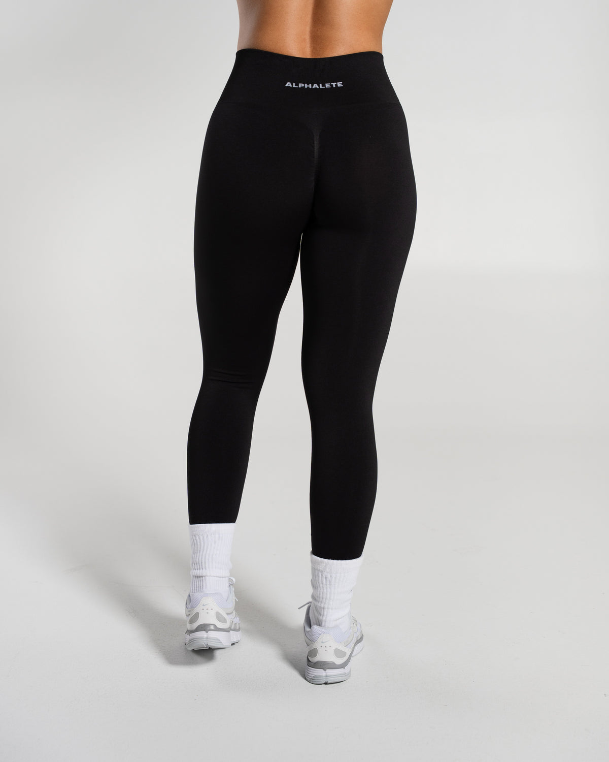 Alphalete Women's Amplify Mid Rise Legging