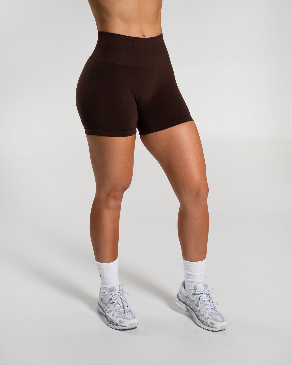 Alphalete Women's Amplify Mid Rise Short