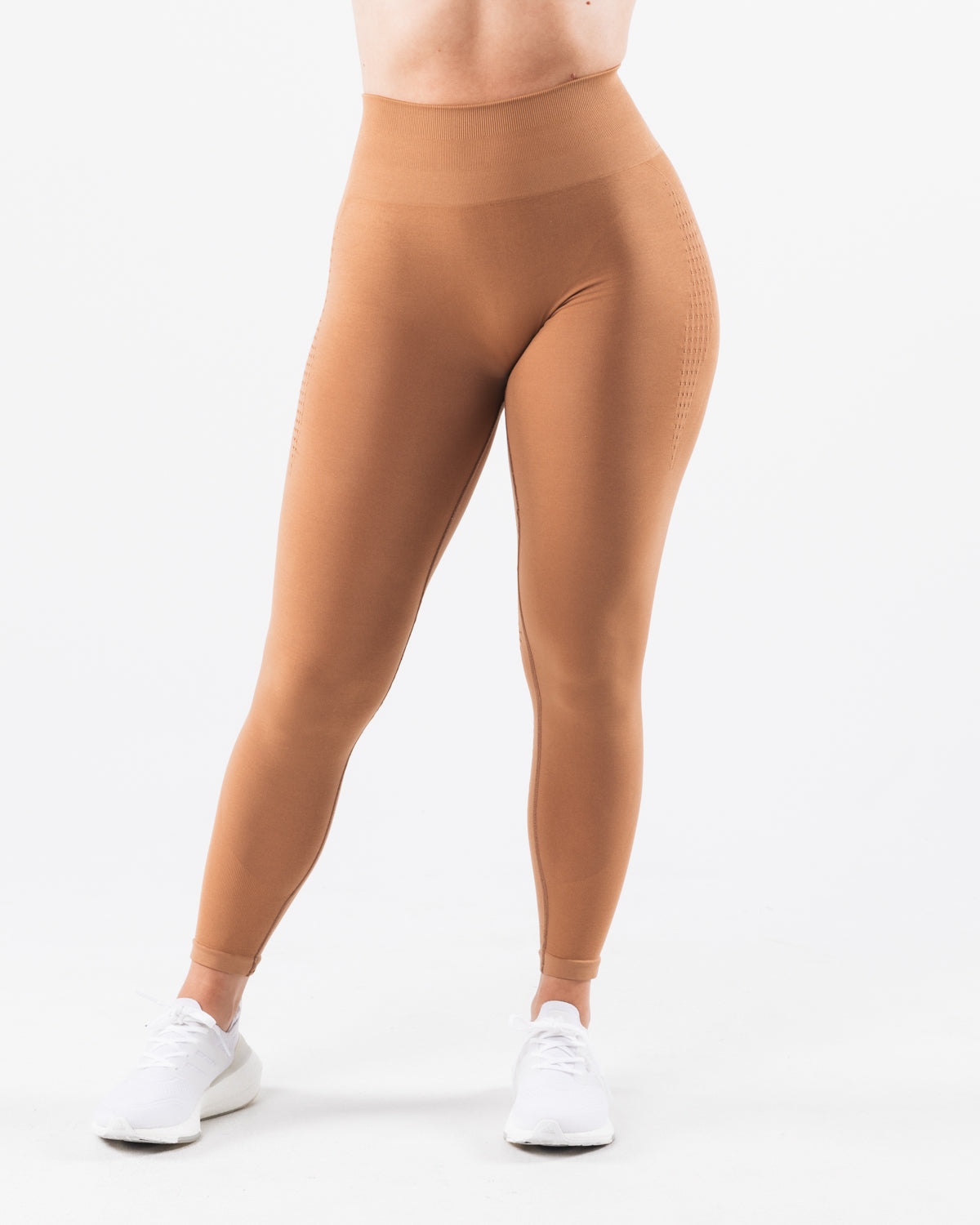 Alphalete Women's Contour Ultra-High Rise Legging