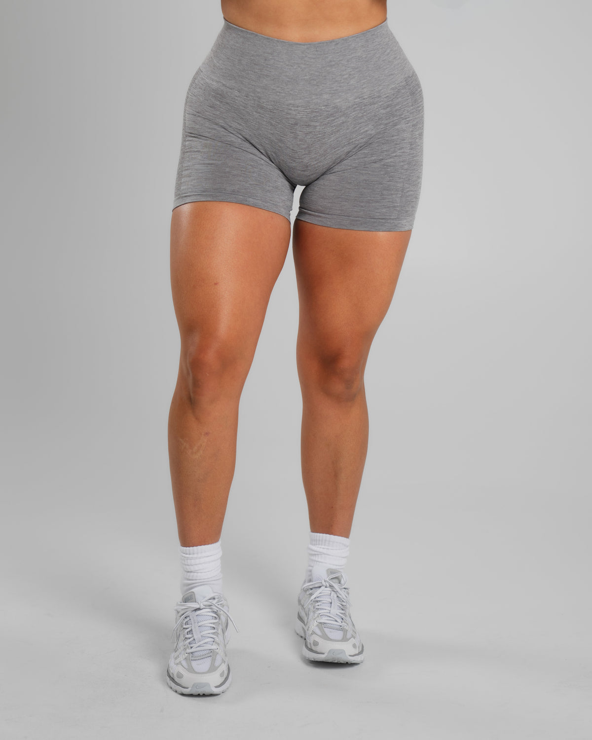 Alphalete Women's Amplify Mid Rise Short