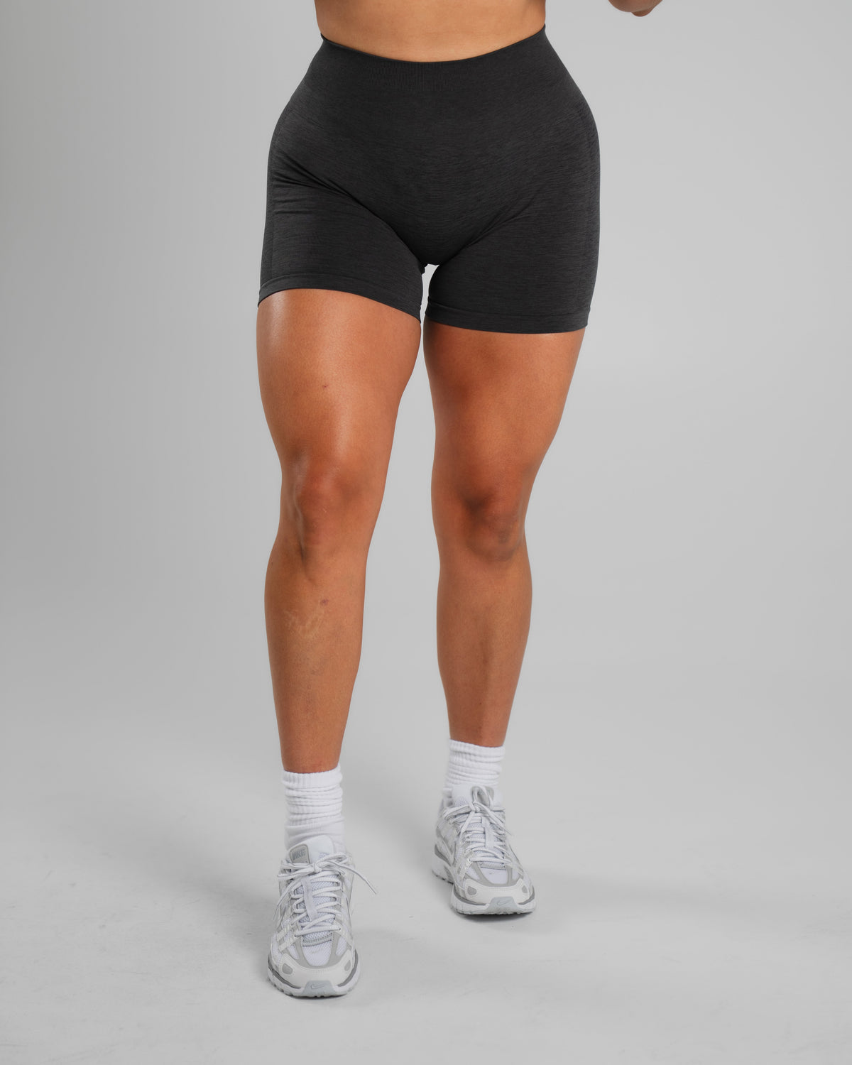 Alphalete Women's Amplify Mid Rise Short