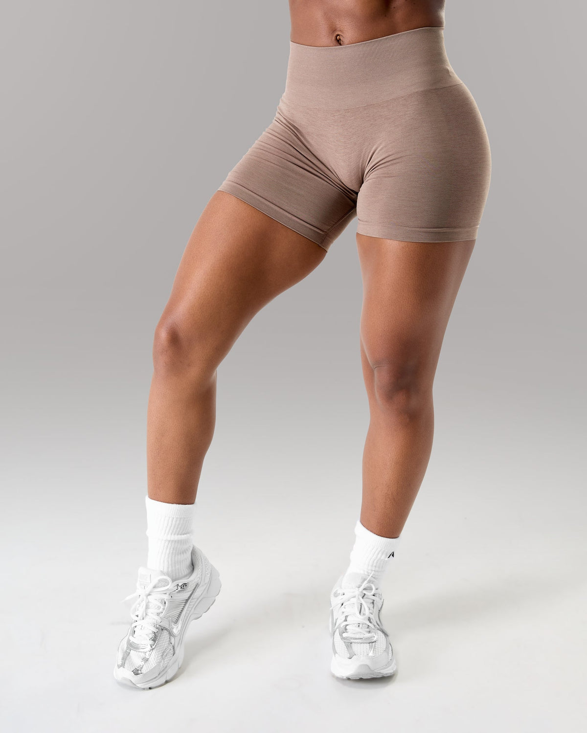 Alphalete Women's Amplify Mid Rise Short