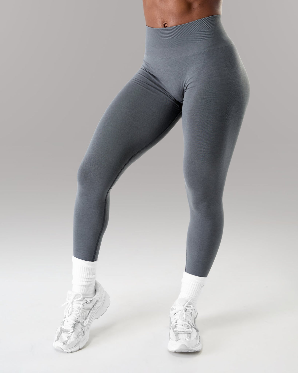 Alphalete Women's Amplify Mid Rise Legging