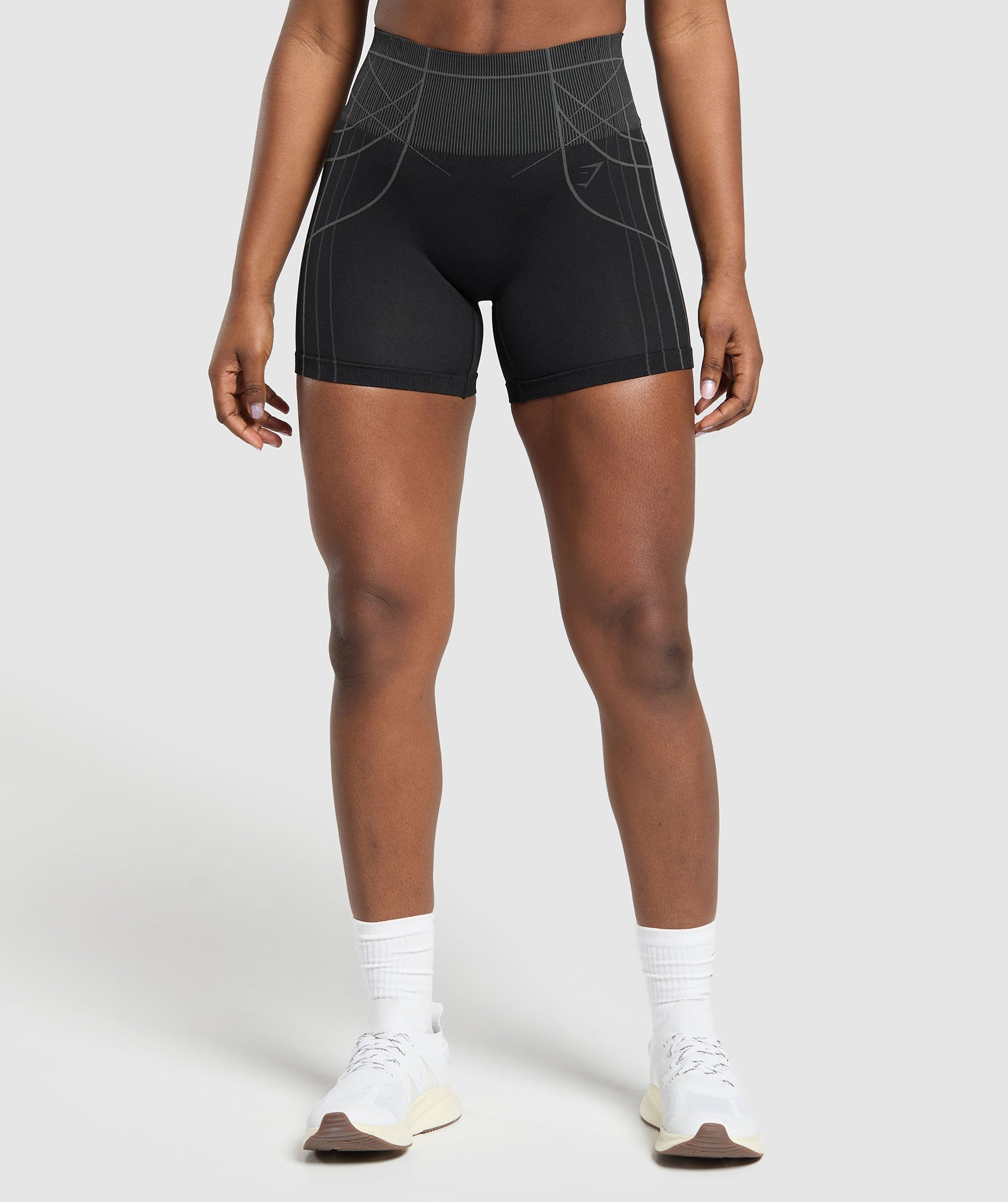 Women's Gymshark Apex Seamless Shorts Black