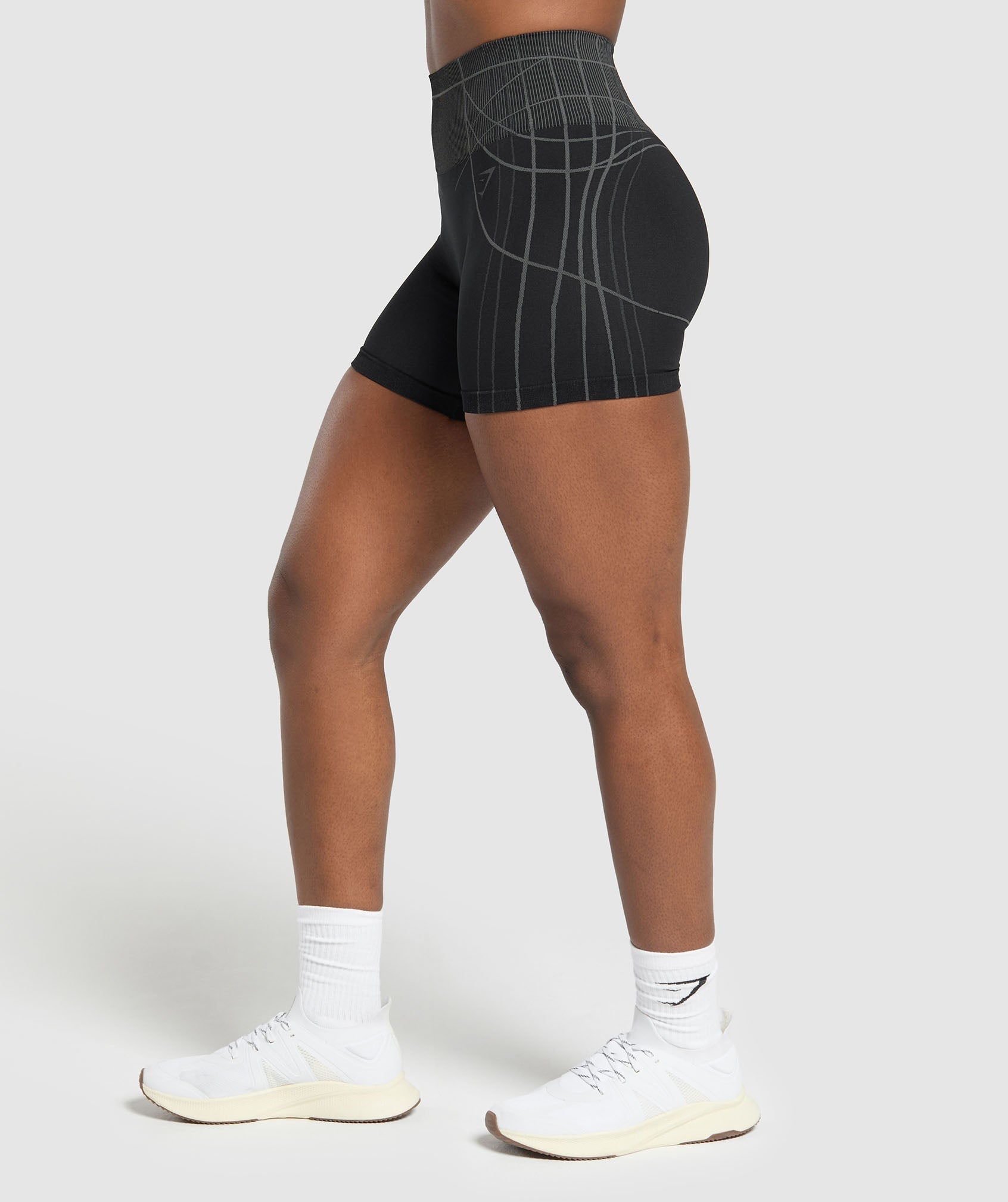 Women's Gymshark Apex Seamless Shorts Black