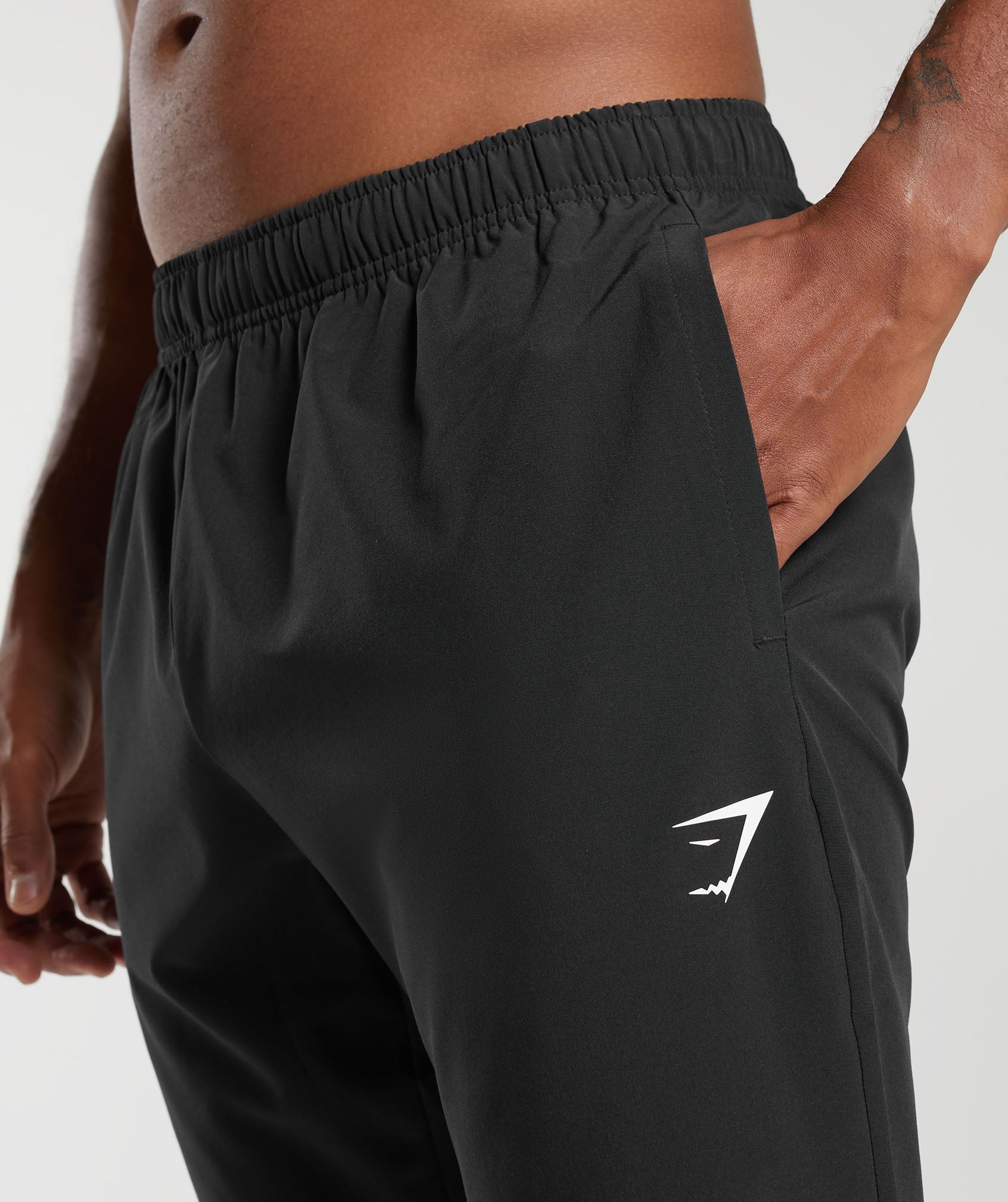 Gymshark Arrival Woven Joggers Black