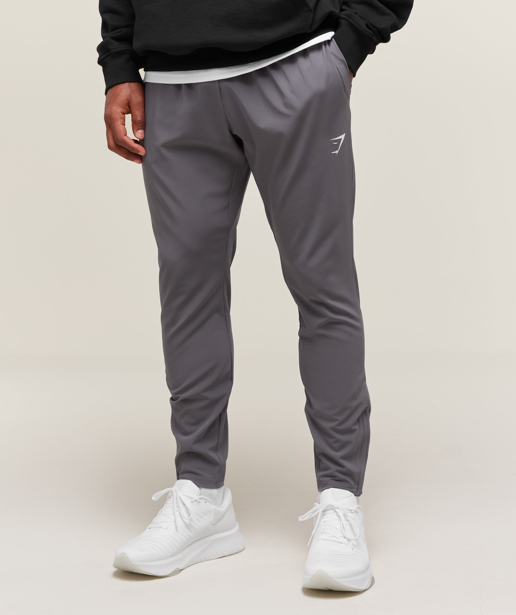 Gymshark Arrival Woven Joggers Silhouette Grey