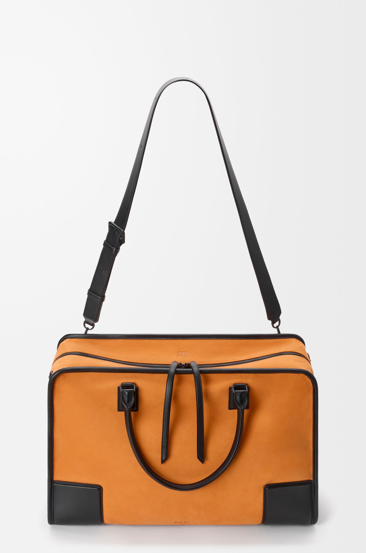 Loewe Amazona 180 duffle in nubuck