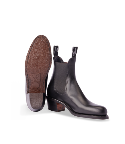 Rosebery boot black pull-up leather