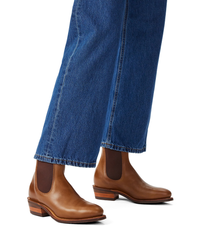 Lady Yearling boot caramel pull-up leather