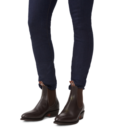 Lady Yearling boot chestnut yearling leather
