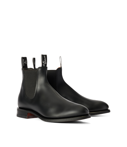 Turnout boot black yearling leather