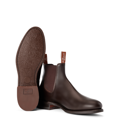 Turnout boot chestnut yearling leather
