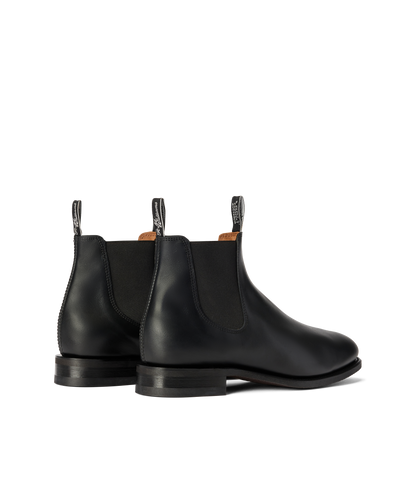 Turnout boot black yearling leather