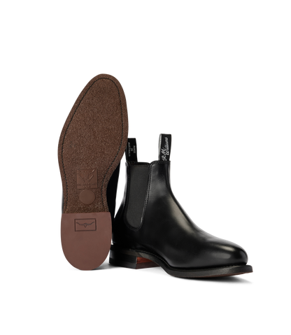 Macquarie boot black pull-up leather