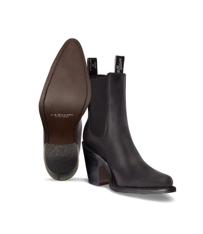 Maya boot ebony aniline leather