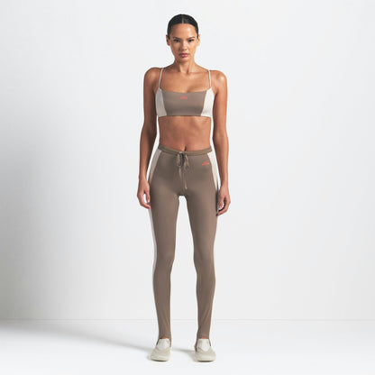 Skims Nikeskims Shine Micro Scoop Bra Truffle And Stone