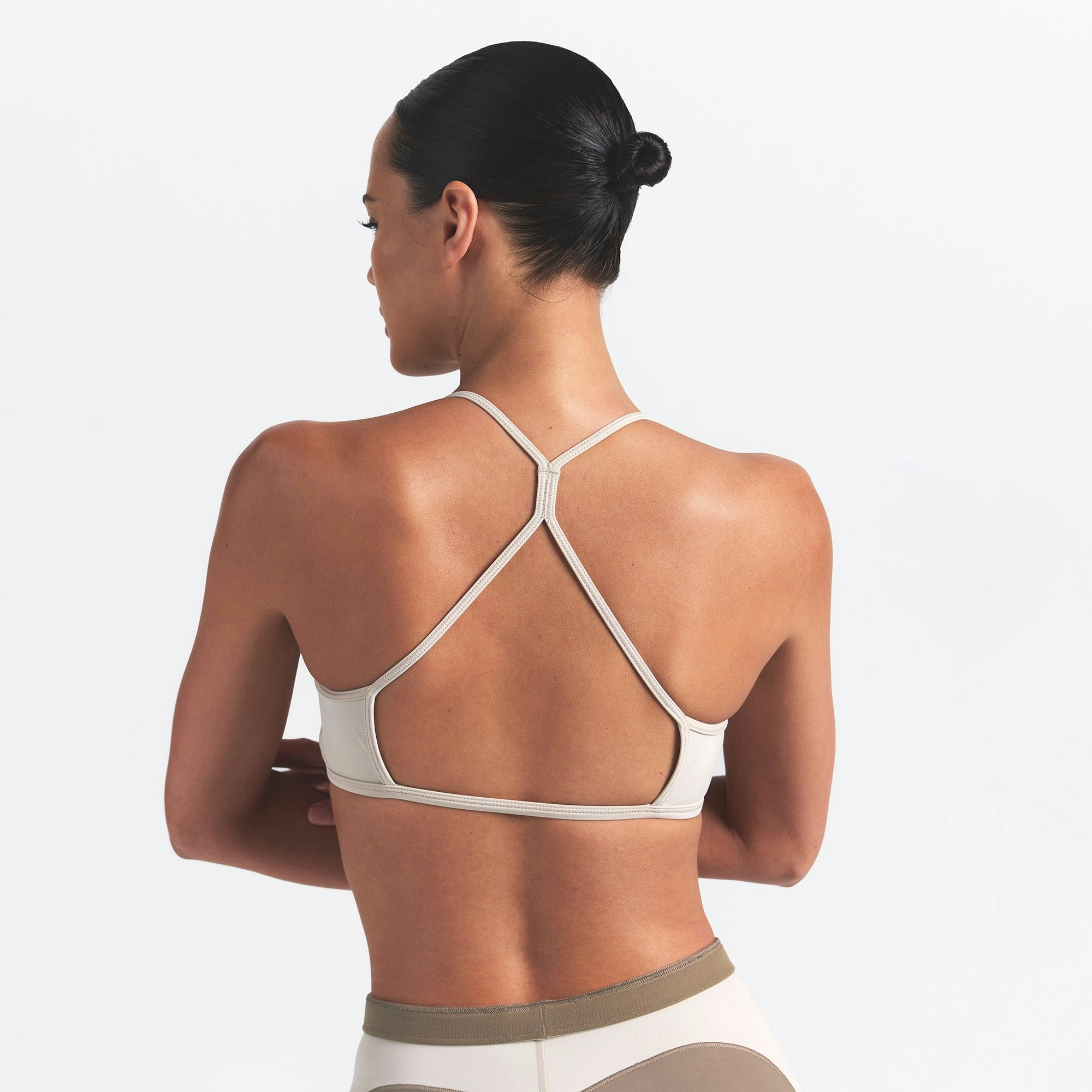 Skims Nikeskims Shine Micro Scoop Bra Truffle And Stone