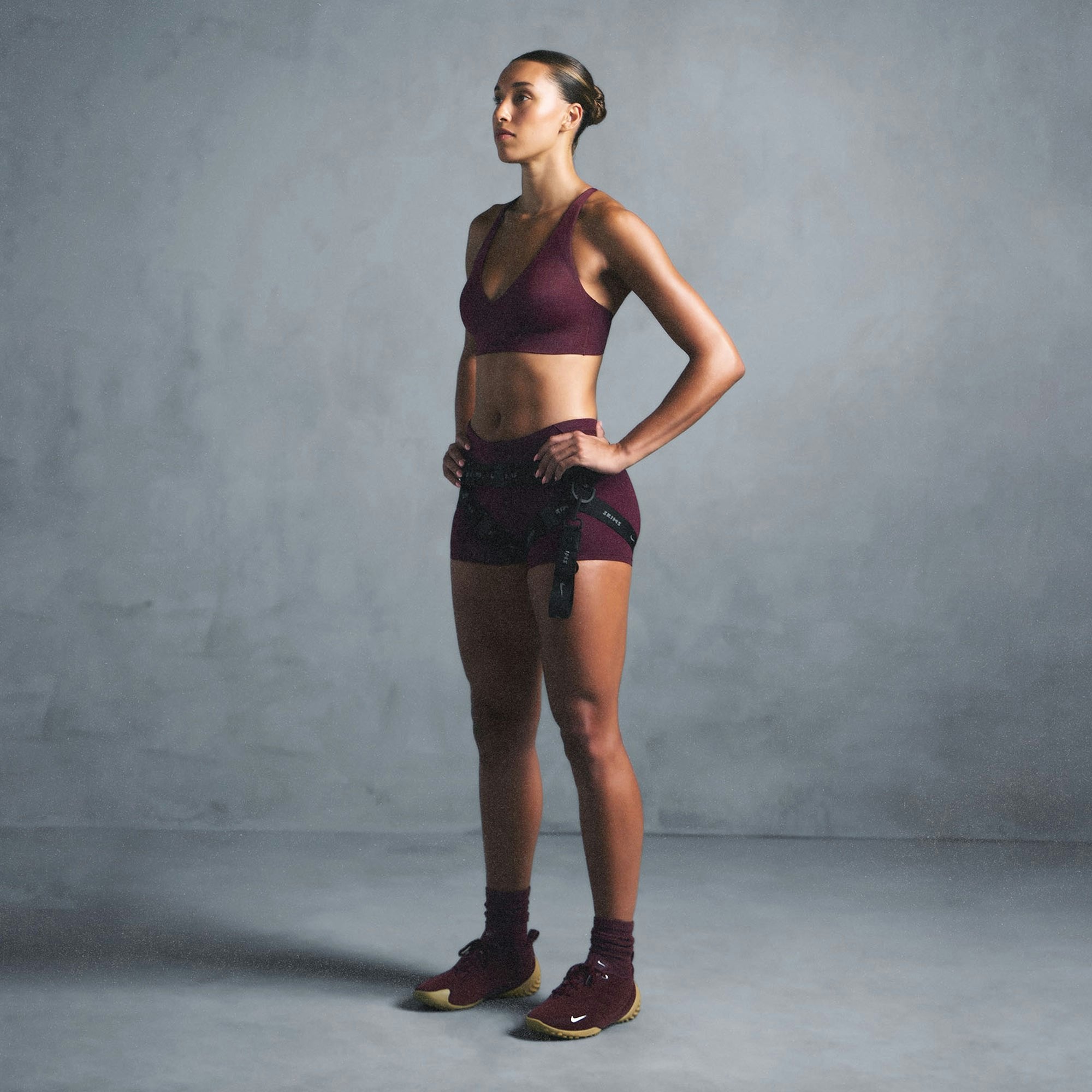 Skims Nikeskims Matte V-Neck Bra Top Currant