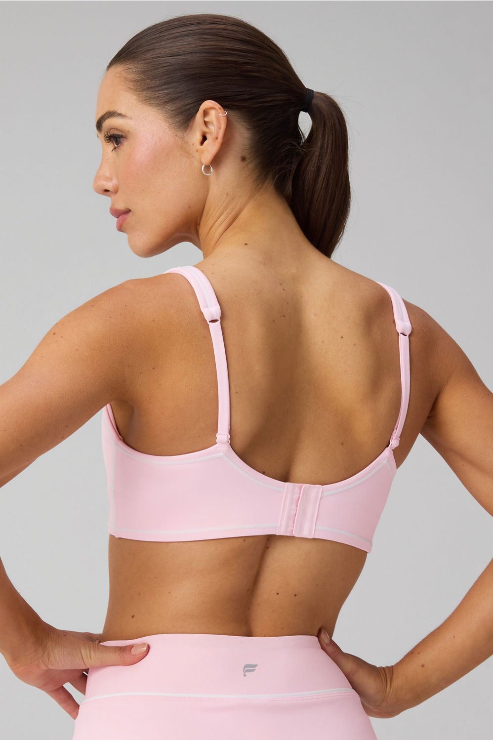#color_soft-pink/classic-white