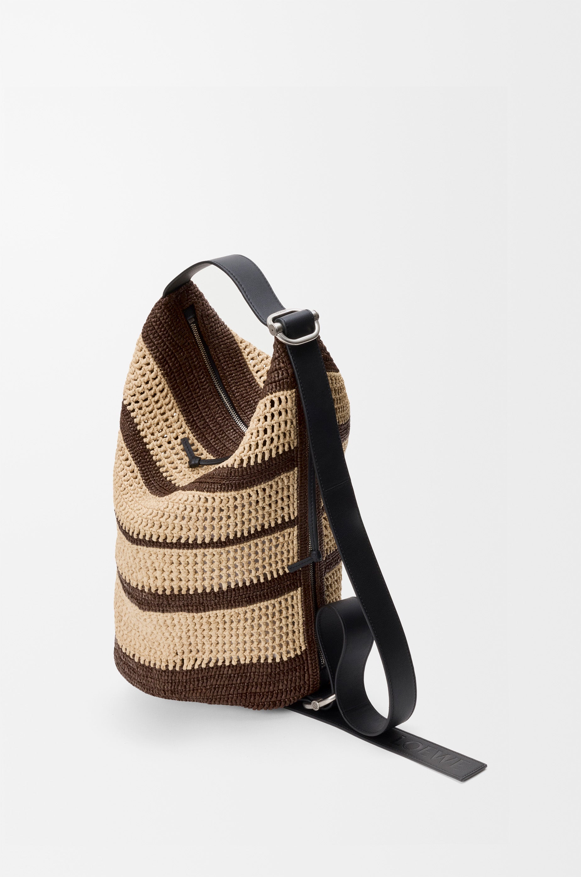 Loewe Loop bucket in raffia