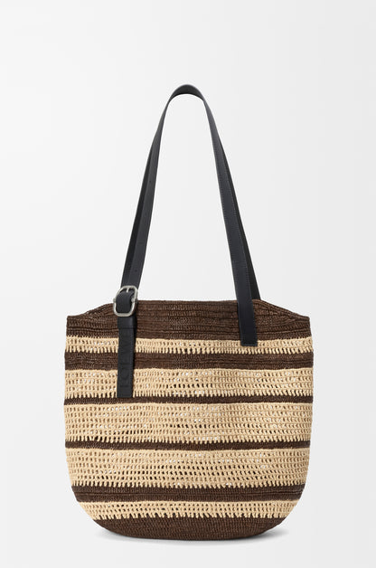 Loewe Loop basket in raffia