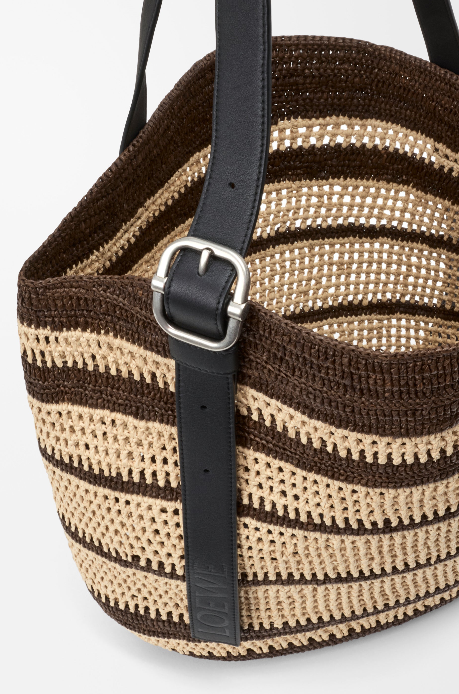 Loewe Loop basket in raffia
