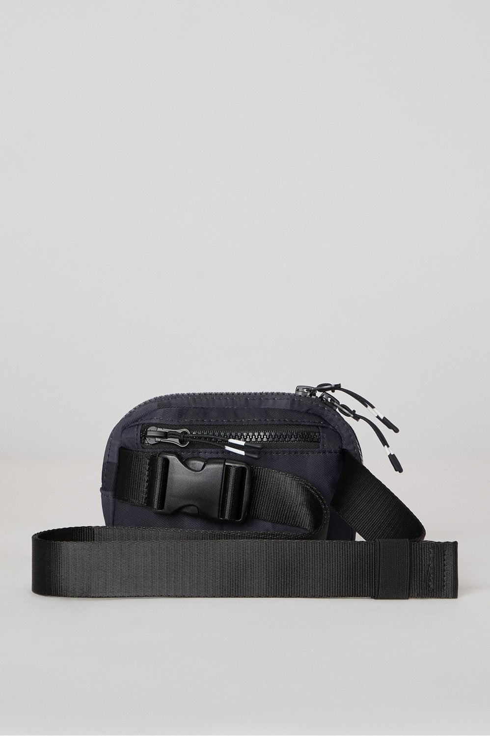 #color_black-tactical-camo