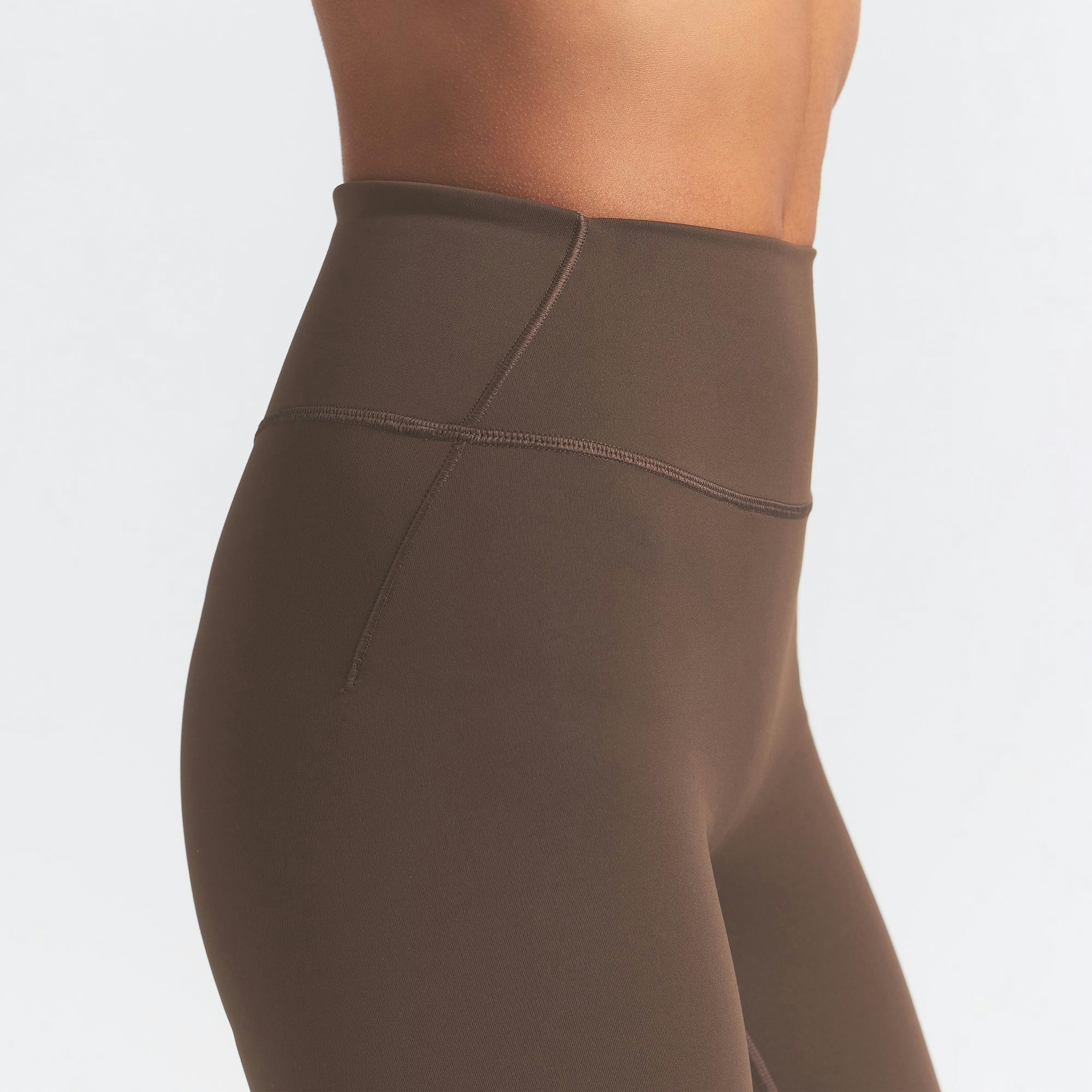 Skims Nikeskims Matte 7" Biker Short Dark Sepia