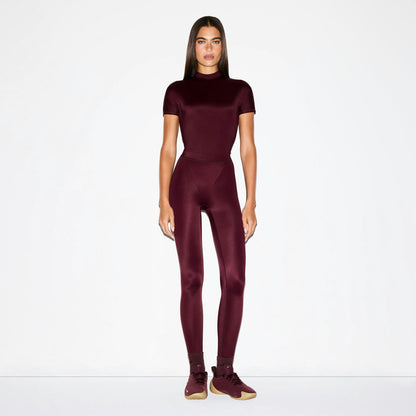 Skims Nikeskims Shine V-Line 26" Legging Currant