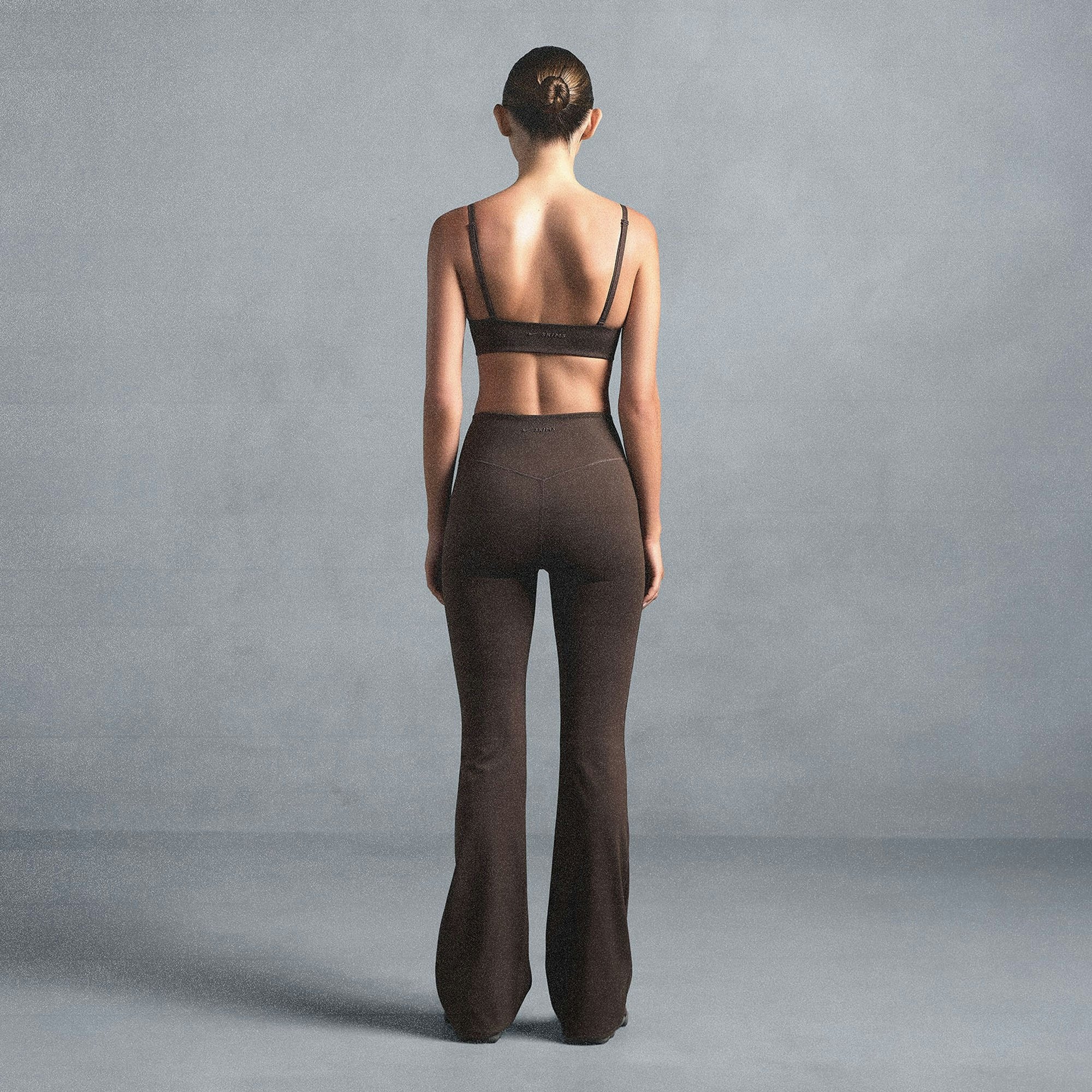 Skims Nikeskims Matte Slim Flare Legging Dark Sepia