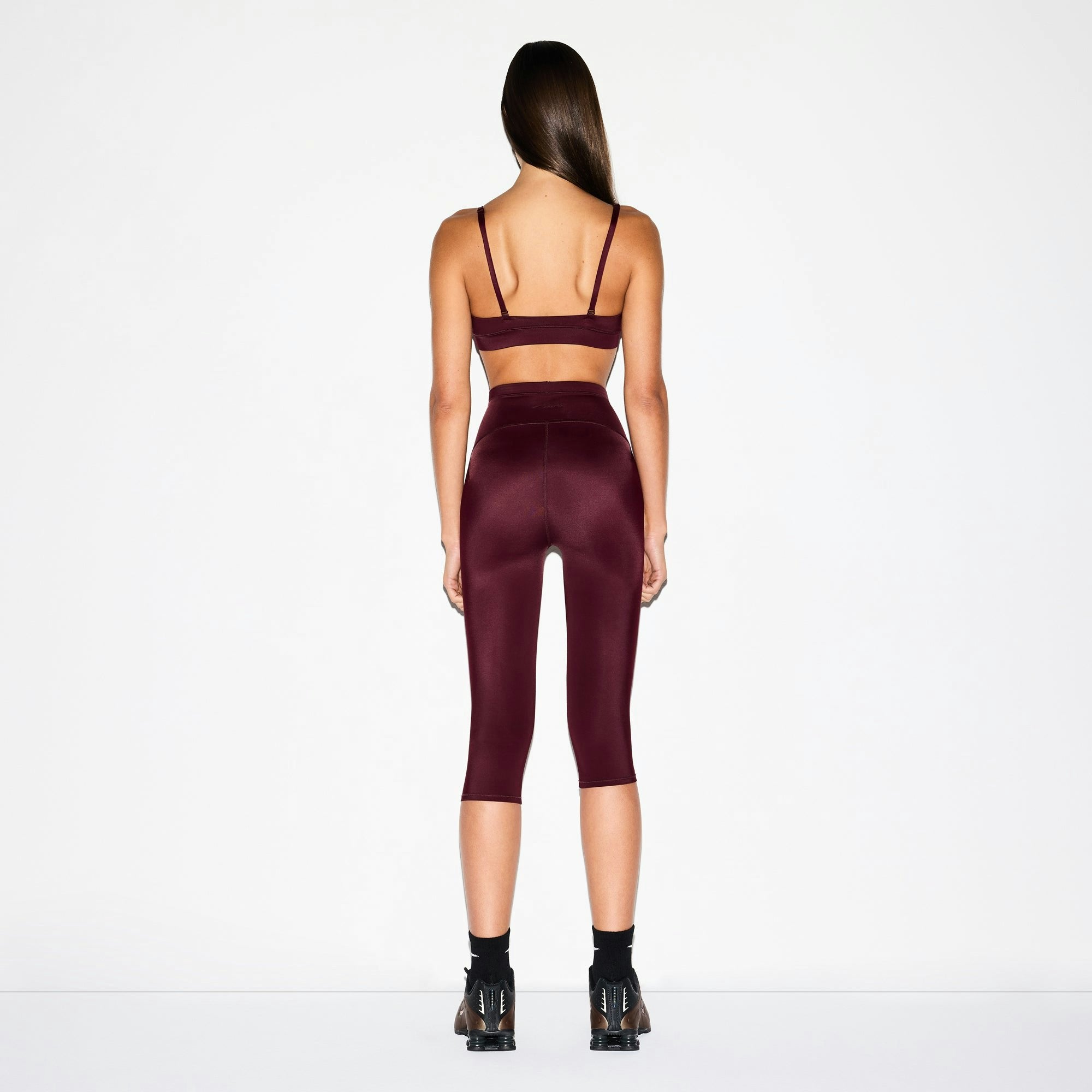 Skims Nikeskims Shine Drawcord Crop 17" Legging Currant