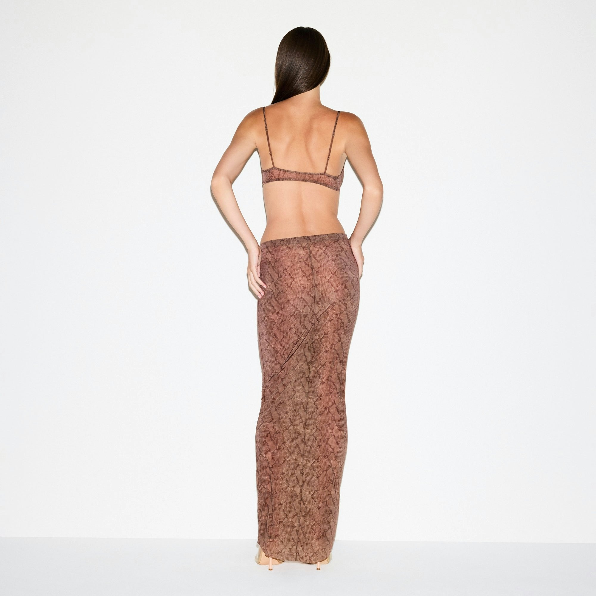 MILKY SHEER LONG SKIRT