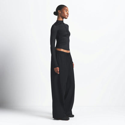Skims Nikeskims Woven Nylon Oversized Track Pant Obsidian