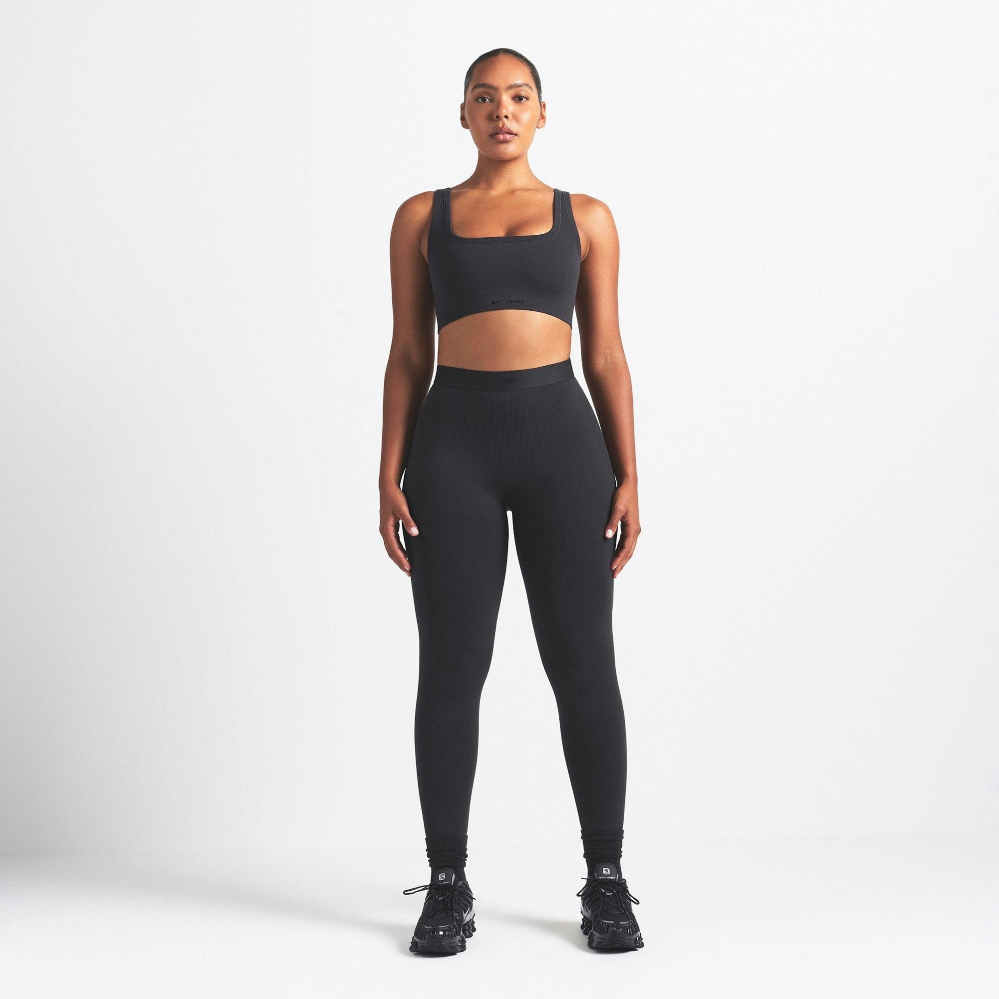 Skims Nikeskims Vintage Seamless Scoop Neck Bra Obsidian