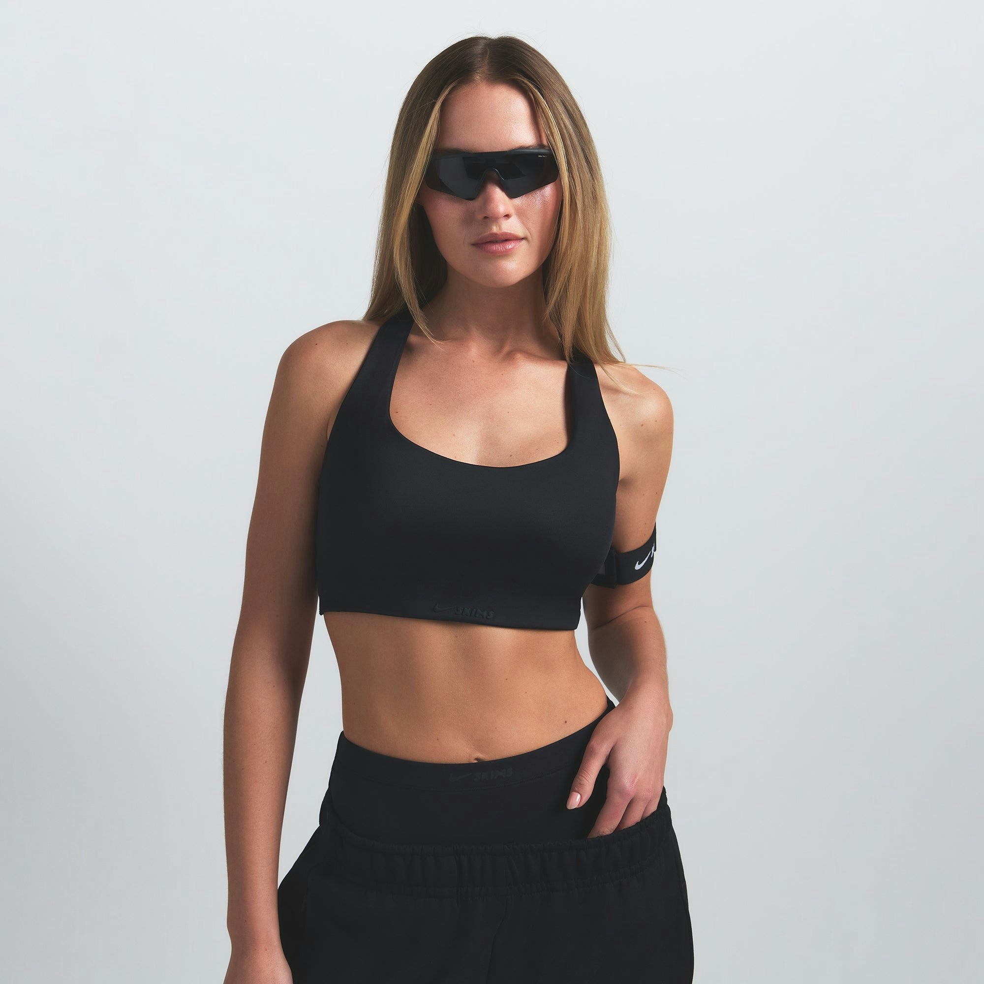 Skims Nikeskims Shine Racer Back Bra Obsidian