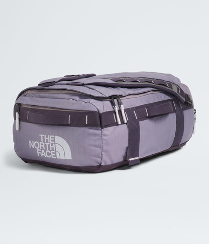 The North Face Base Camp™ Voyager Duffel—32L Transcendent Grey