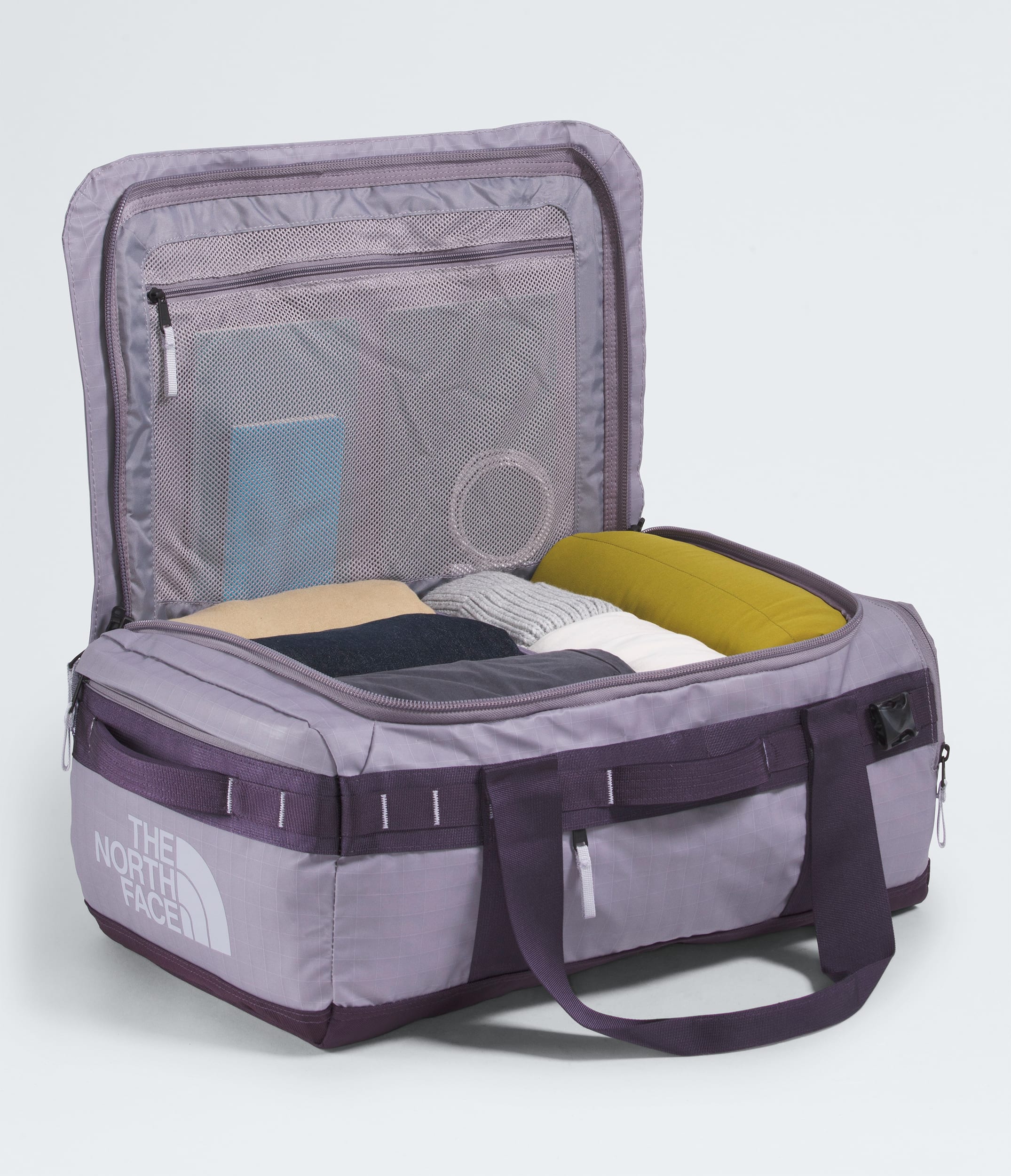 The North Face Base Camp™ Voyager Duffel—42L Transcendent Grey