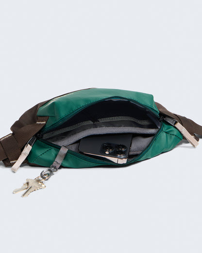 The North Face Base Camp Voyager Lumbar