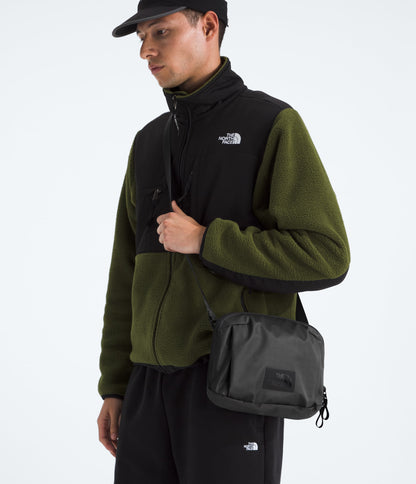 The North Face Base Camp™ Voyager Pro Crossbody Anthracite Grey