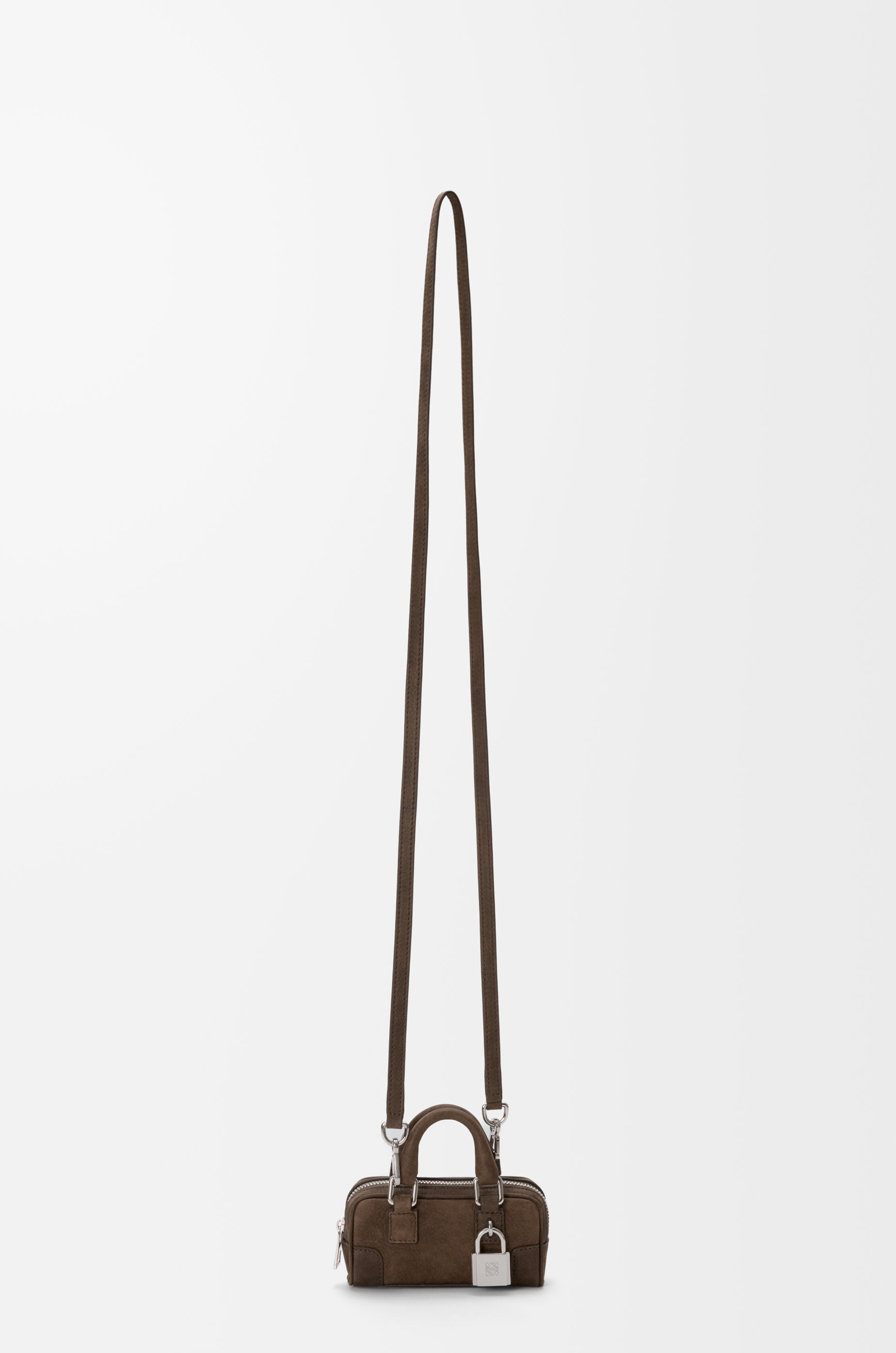 Loewe Amazona Nano in nubuck