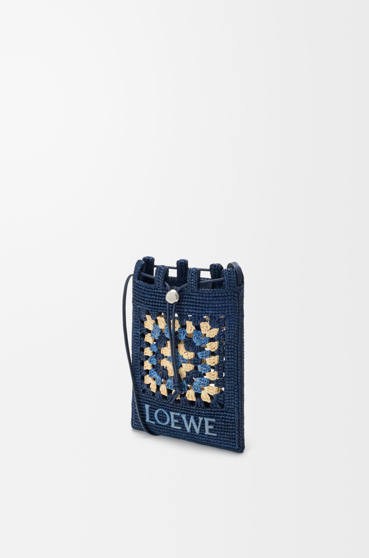 Loewe Drawstring pocket in classic calfskin and raffia