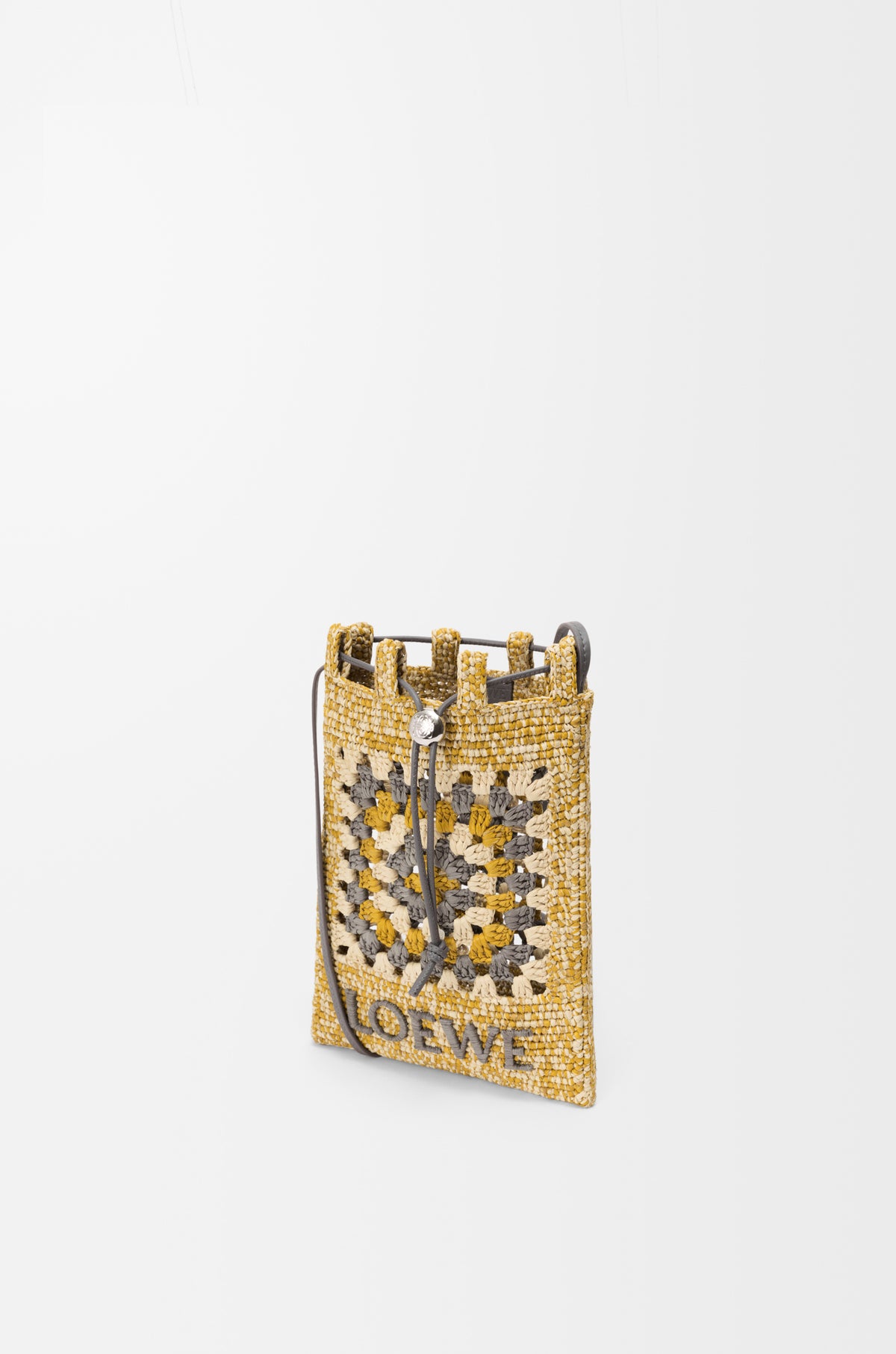 Loewe Drawstring pocket in classic calfskin and raffia