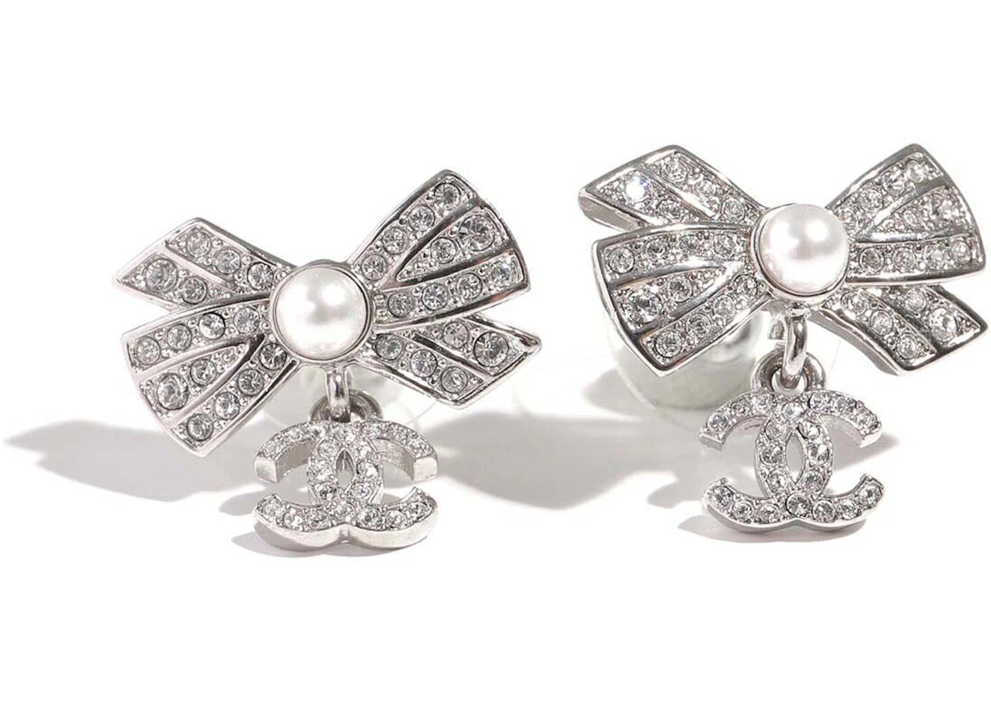 Chanel Bow Tie Earring Silver (Ab8004)