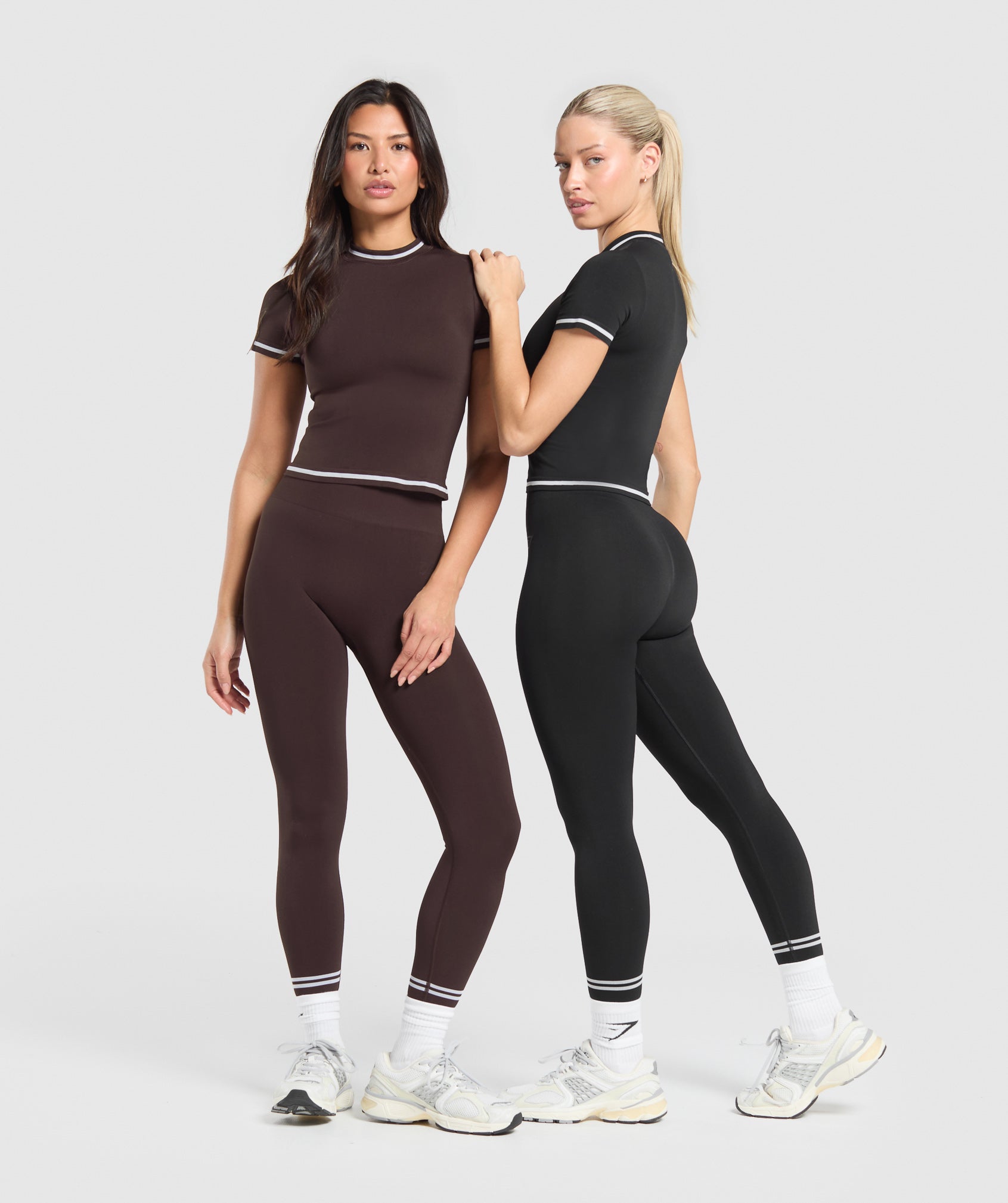 Women's Gymshark Contrast Seamless Midi Tee Black