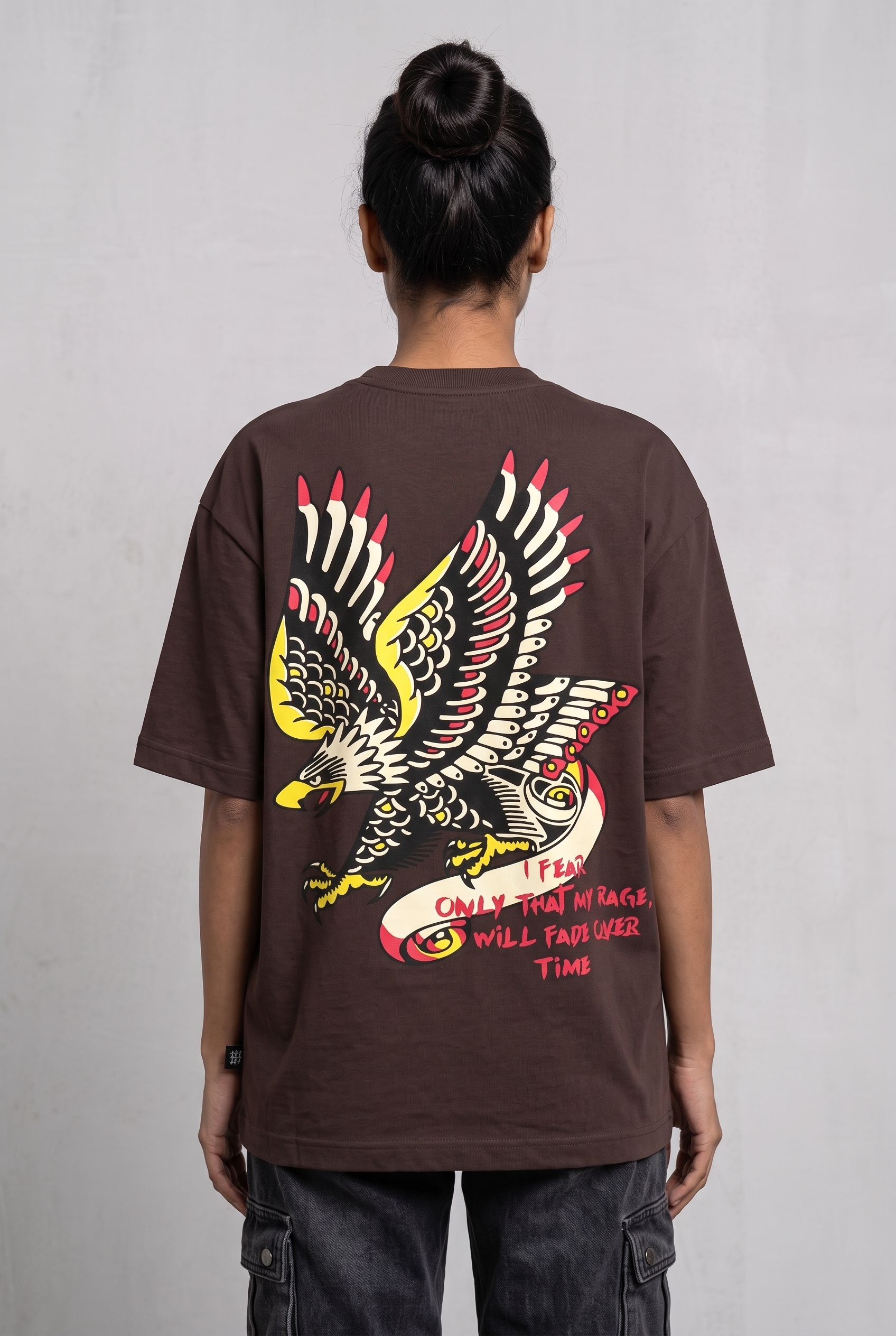 EAGLE EYE BROWN WOMEN’S OVERSIZED T-SHIRT