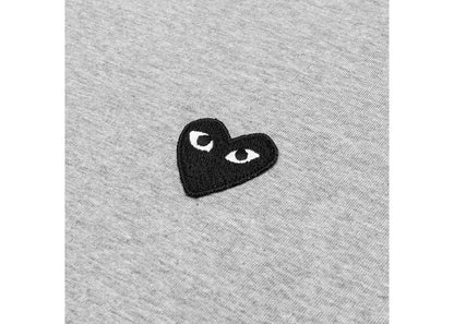 comme des garcons play black heart emblem t-shirt grey