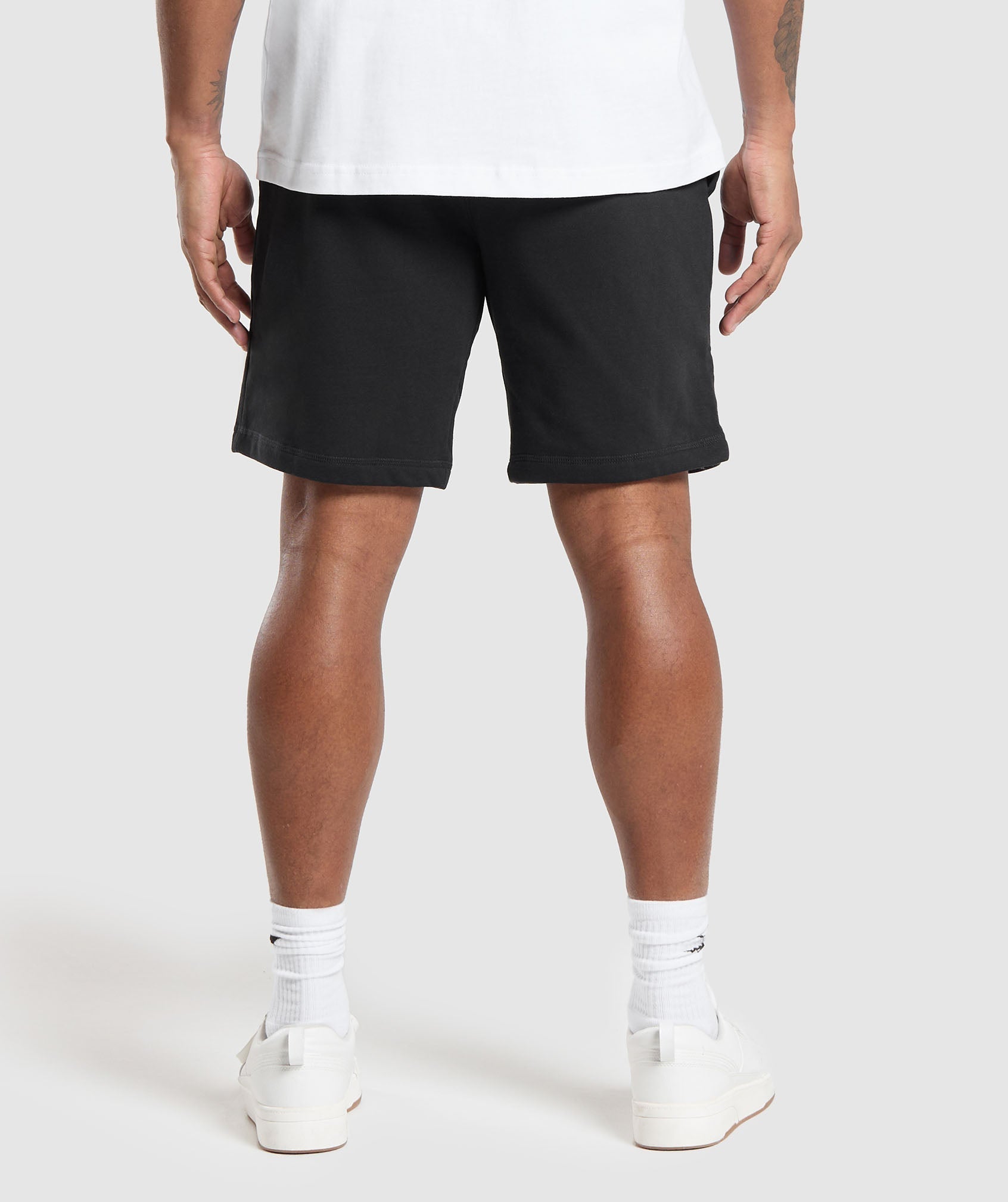 Gymshark Crest 9" Shorts Black