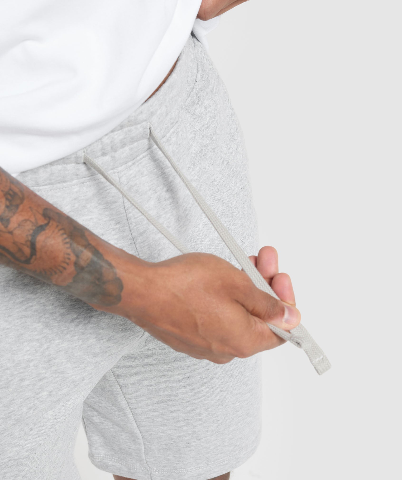Gymshark Crest 9" Shorts Light Grey Marl